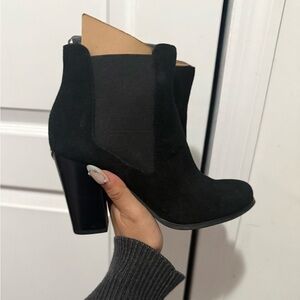 Elegant Black Ankle Boots Michael kors